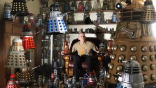 Dr Who superfan from Doncaster, Rob Hull, has set a world record after collecting 571 unique Dalek models.