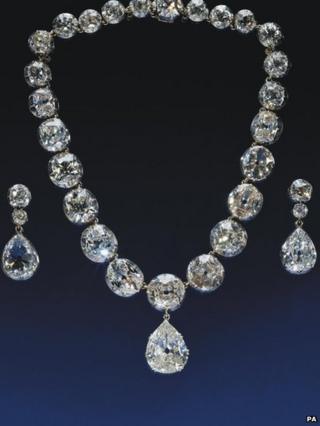Diamond necklace and earrings