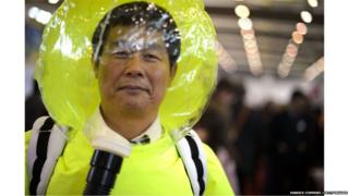 Protective clothing for highly polluted areas.