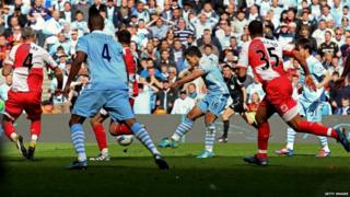 Sergio Aguero scores for City