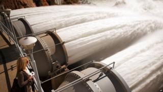 Water flow experiment at Glen Canyon Dam