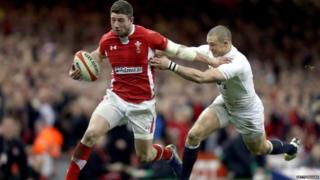 Alex Cuthbert