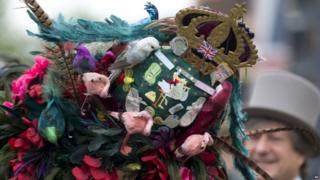 Hat with birds and tributes to the royal baby