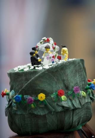 Lego wedding hat