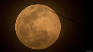 Supermoon in Singapore