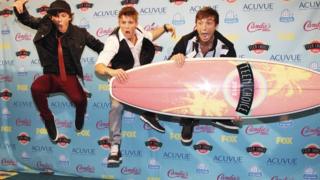Emblem3 jump into the air