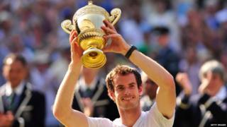 Andy Murray lifts Wimbledon trophy
