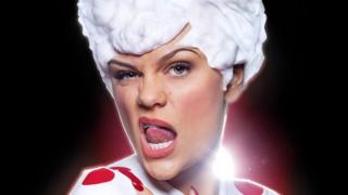 Jessie J covered in foam