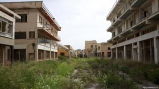 Eskhyloo Street in Varosha