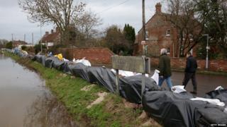 Flood defences along River Parrett