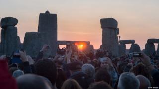 Stonehenge summer solstice celebrations