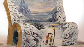 CS Lewis Bookbench