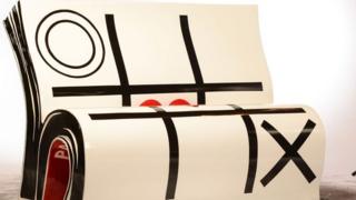 BookBench Noughts and Crosses