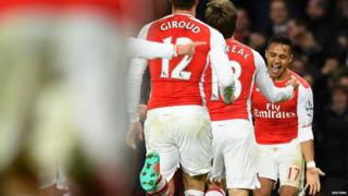 Alexis Sanchez celebrates