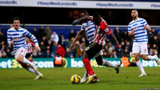 Southampton's Sadio Mane scores