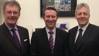 Mike Nesbitt pictured with Nigel Lutton and DUP leader Peter Robinson