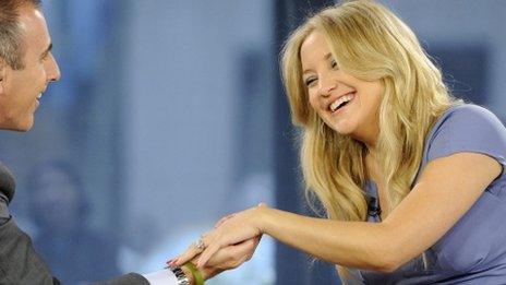 Matt Bellamy From Muse Proposes To Actress Kate Hudson Bbc Newsbeat