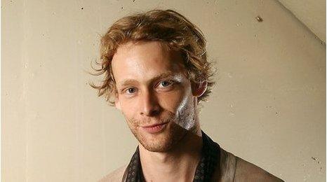 Johnny Lewis