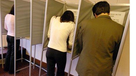 People voting