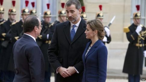 Spain's King Felipe and Queen Letizia with President Hollande in Paris. 24 March 2015