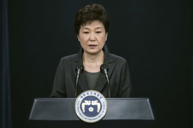 South Korean President Park Geun-hye speaks during an address to the nation, at the presidential Blue House in Seoul on 4 November, 2016.