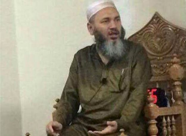 Imamu Maulama Akonjee ni mzaliwa wa Bangladesh