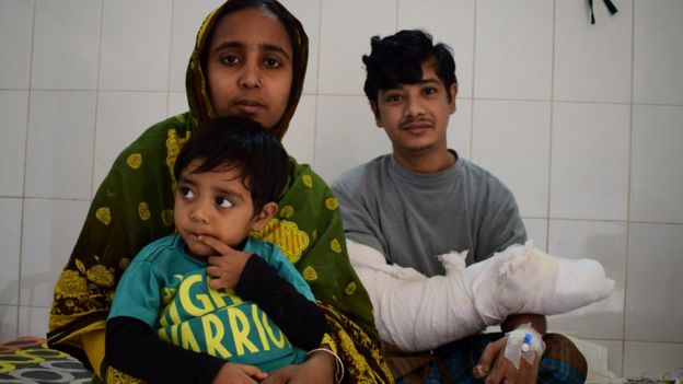 Abul Bajandar y su familia.