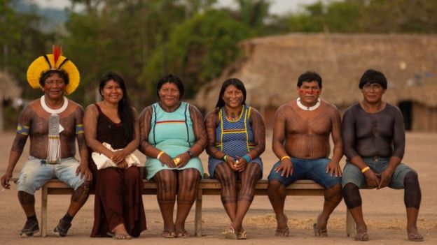 Kayapós e panarás em encontro na Terra Indígena Menkragnoti