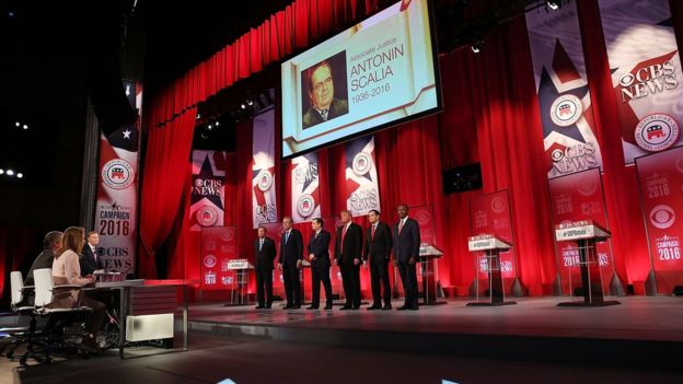 Republican presidential candidates (L-R) Ohio Governor John Kasich, Jeb Bush, Sen. Ted Cruz (R-TX), Donald Trump, Sen. Marco Rubio (R-FL) and Ben Carson stand on stage