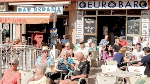 நாடு கடந்து குடியேறியுள்ள அதிக பிரிட்டிஷ் மக்கள் ஸ்பெயினில்