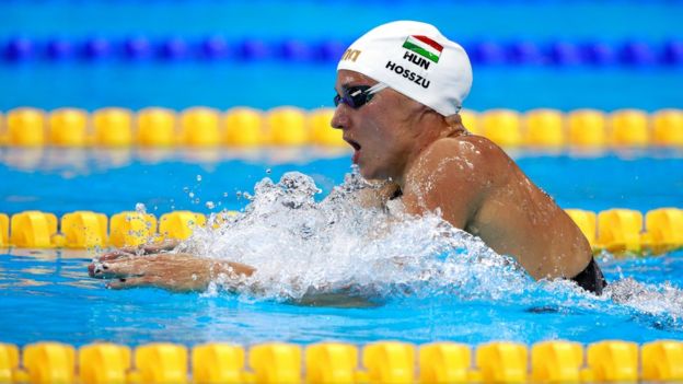 Katinka Hosszu en la final de los 400 metros combinados de Río 2016.