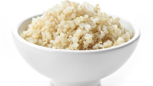 Plato lleno de quinoa