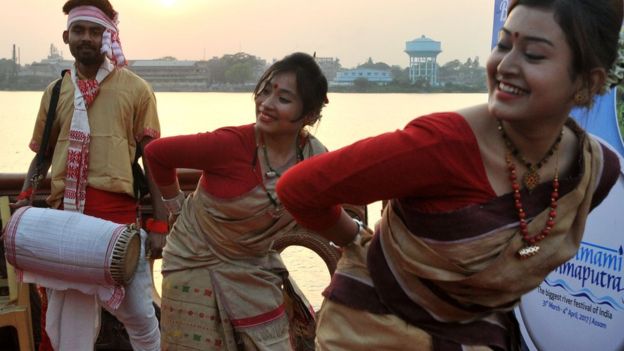 மகிழ்ச்சி அறிக்கையில் 122-ஆவது இடத்தில் இந்தியா,