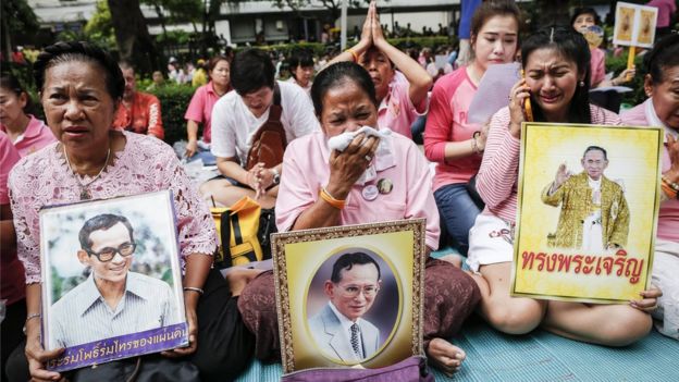 Thai well-wishers weep as they pray for Thai King Bhumibol Adulyadej's recovery at the Siriraj Hospital in Bangkok, Thailand, 13 October 2016