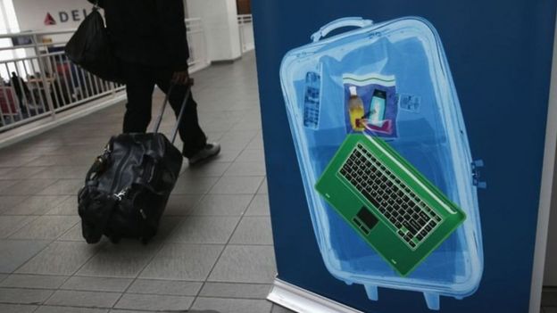 筆記本電腦、平板電腦、電子數和遊戲機等電子產品都需要放入行李箱之內。