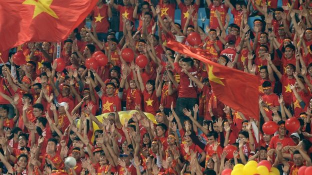 Cổ động viên bóng đá Việt Nam