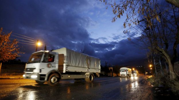 Red Crescent aid convoy enters Madaya, Syria (14 January)