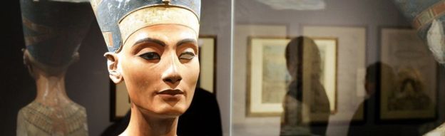 The world known bust of Egyptian Queen Nefertiti is seen at Berlin's Kulturforum, 01 March 2005