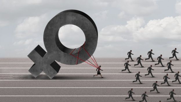 Ilustración del símbolo de las mujeres siendo jalado por una mujer que lo lleva a modo de cruz antecedida de varios hombres.