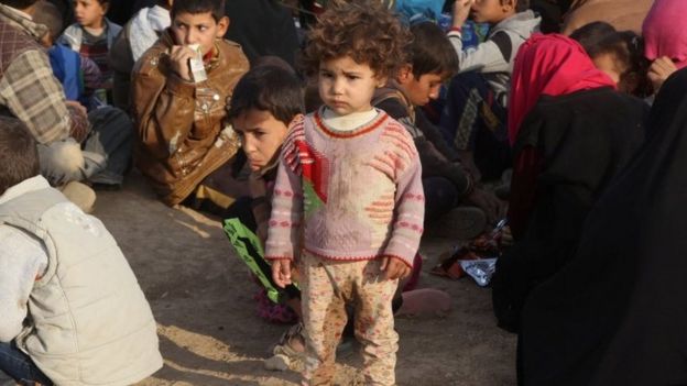 مدنيون فروا من البلدات والقرى القريبة من الموصل