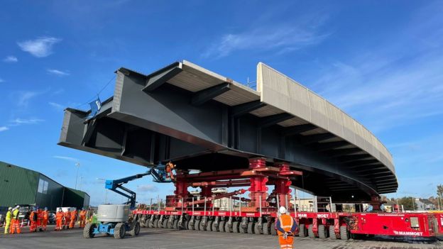 First Piece Of Lowestoft S Gull Wing Bridge Being Moved Into Place