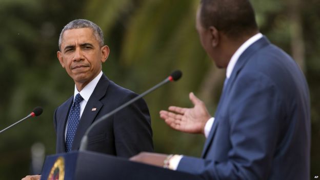 Barack Obama and Kenyan President Uhuru Kenyatta at news conference. 25 July 2015