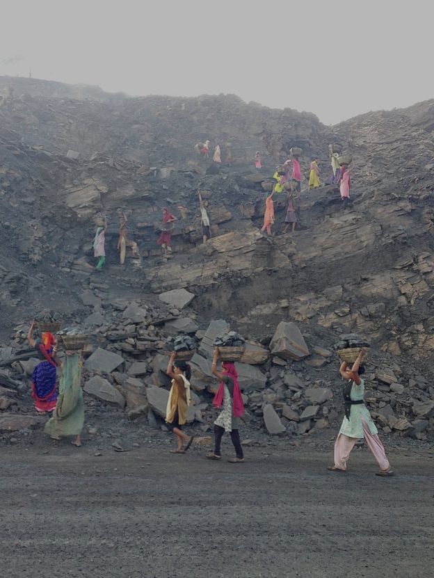 _91321728_ronny-sen-jharia-the-end-46a.jpg