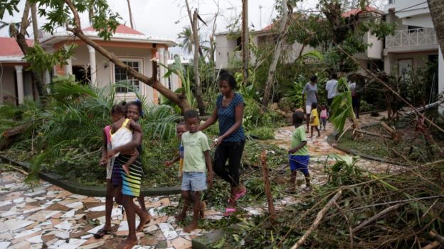 Desalojo de un hotel en Les Cayes, Haití