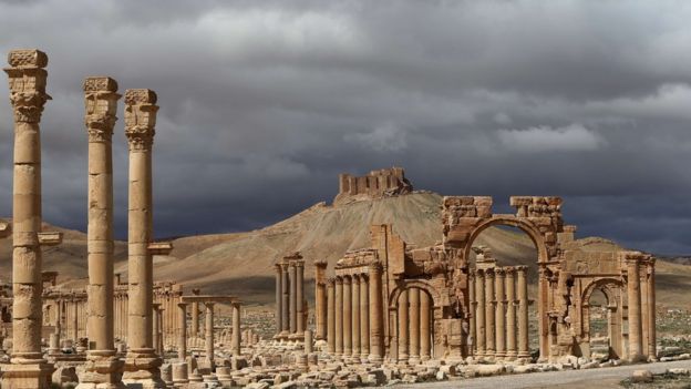 تنظيم الدولة الإسلامية "يدخل مدينة تدمر السورية"