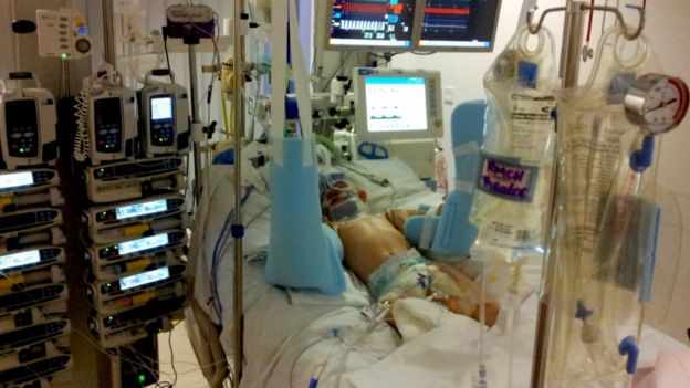 Zach, en el hospital después del incidente.