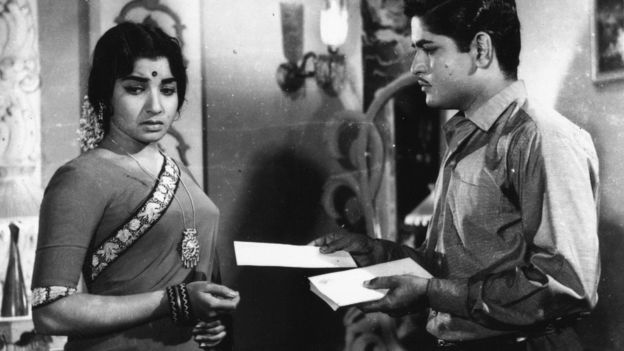 1965ல் வெளியான 'வெண்ணிற ஆடை'