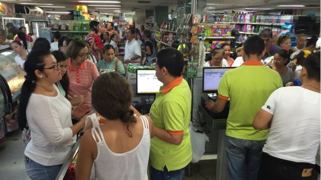 Compradores venezolanos en Colombia.