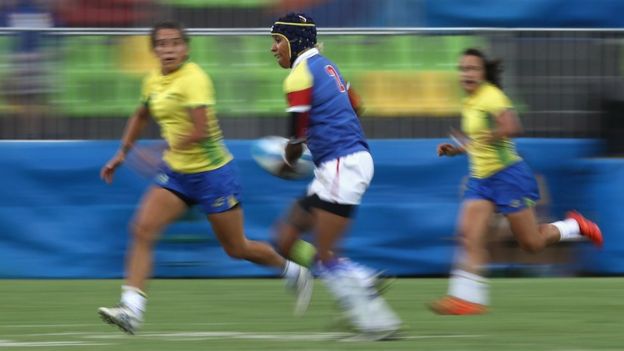 Nathalie Marchino en su partido de rugby 7 con Colombia