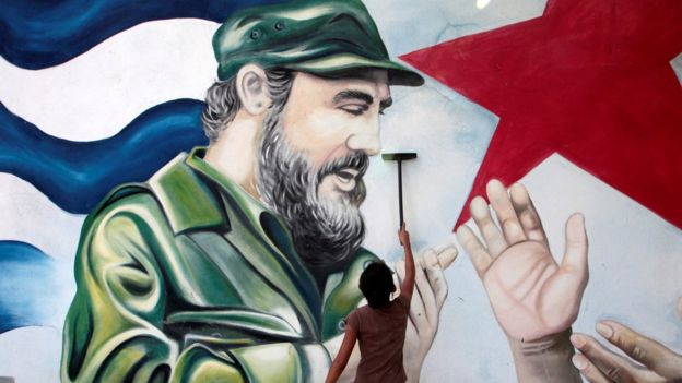 كاسترو توفي عن عمر يناهز التسعين عاما